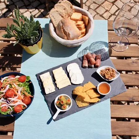 Surf Riders & Co Surf Camp Hostel Ericeira